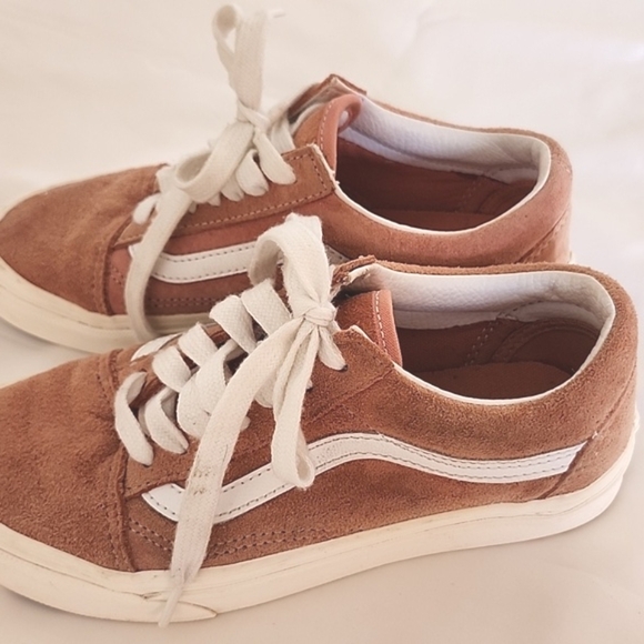 VANS Women's Classic Old Skool Pink Suede Low-Top Lace-Up Sneaker Shoe Skate 5 - Picture 4 of 7